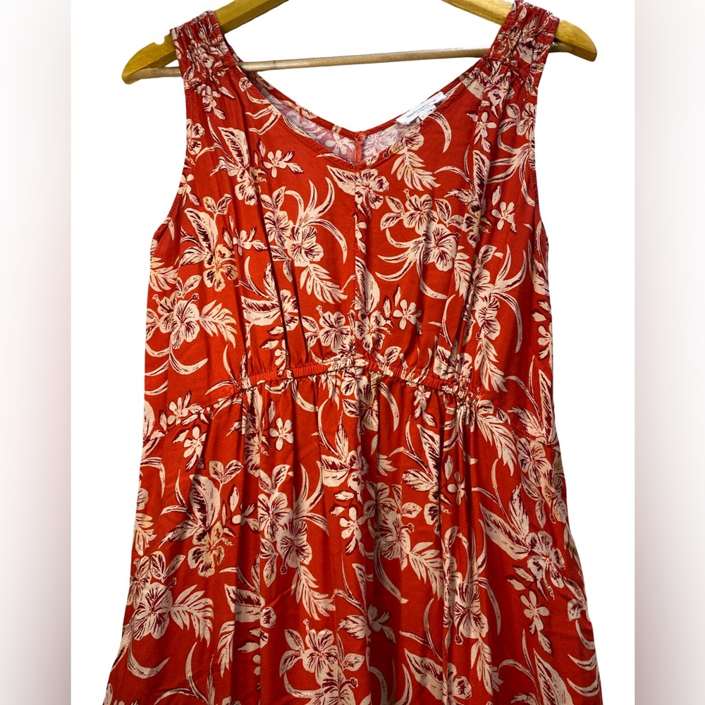 beachlunchlounge Red Floral Maxi Dress with White Print - Picture 4 of 9